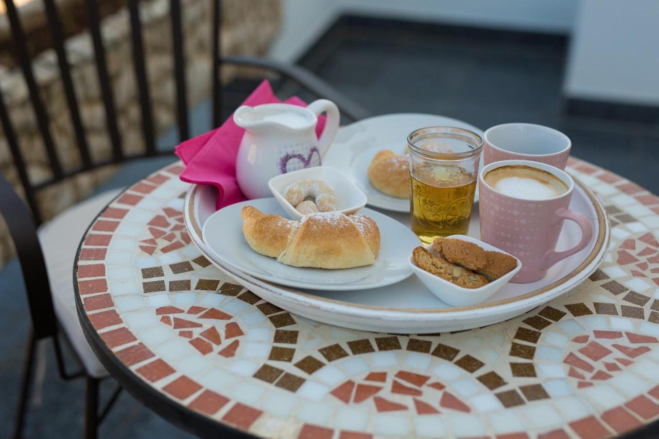 푸나트 Bed&Breakfast Lucija B&B 외부 사진
