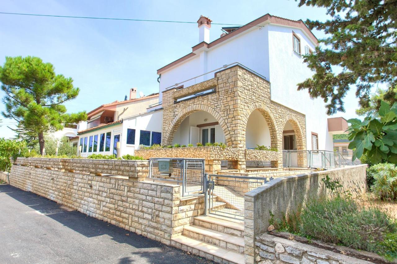 푸나트 Bed&Breakfast Lucija B&B 외부 사진
